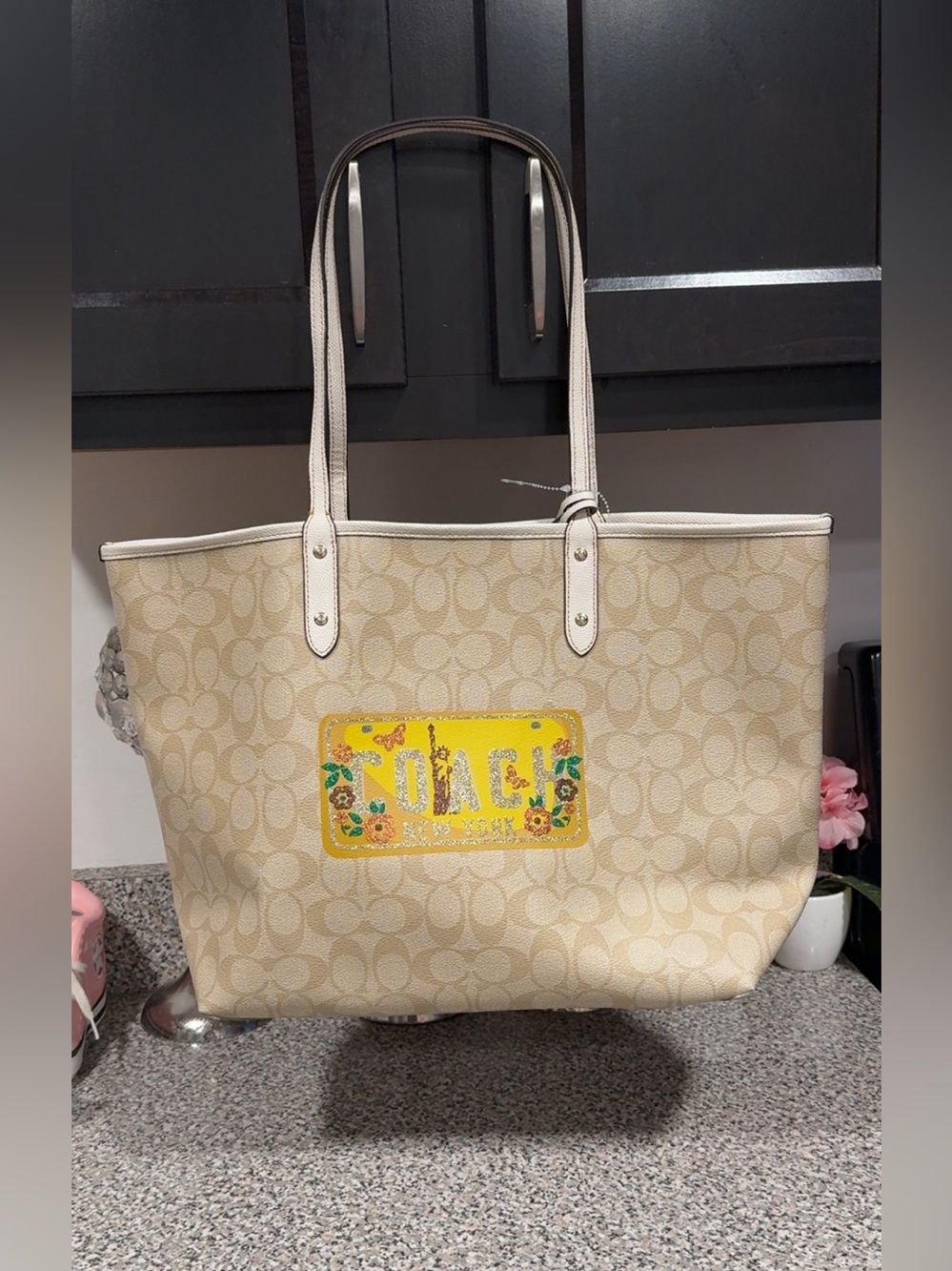 Authentic NWT COACH New York
License Plate Tote With Wristlet